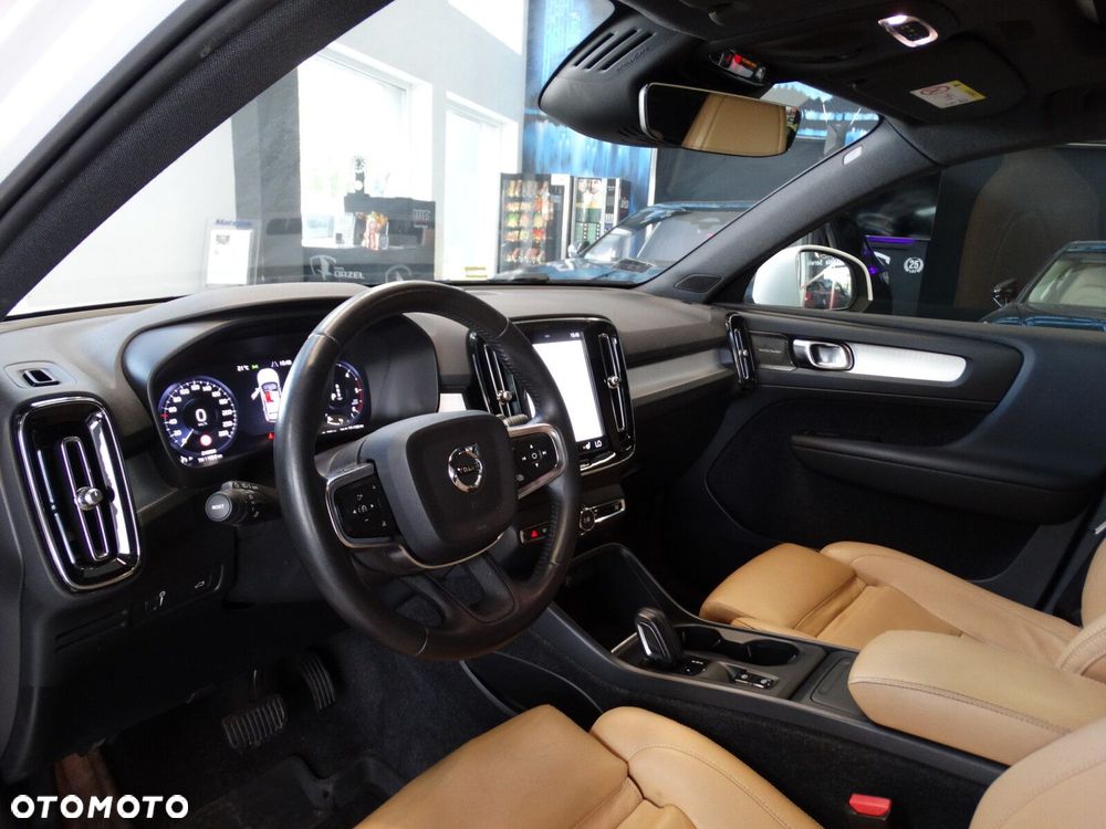 Volvo XC 40 - 12