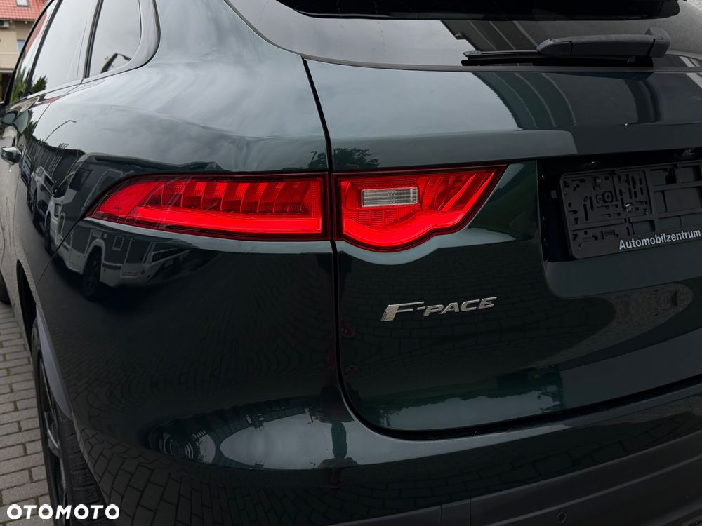 Jaguar F-Pace 2.0 i4D AWD Prestige - 4