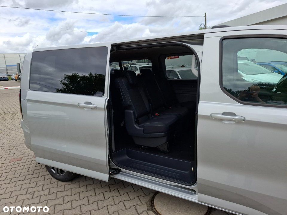Ford Transit Custom - 11