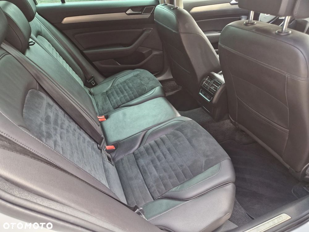 Volkswagen Passat 2.0 TDI SCR (BlueMotion Technology) DSG Highline - 8