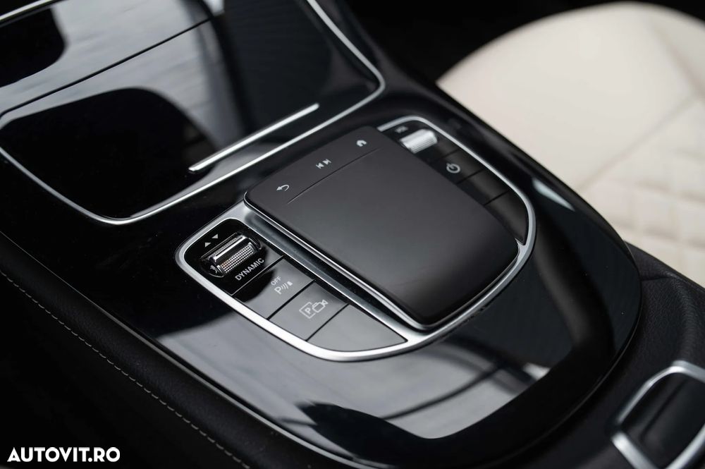 Mercedes-Benz E 300 de 4Matic 9G-TRONIC Avantgarde - 31