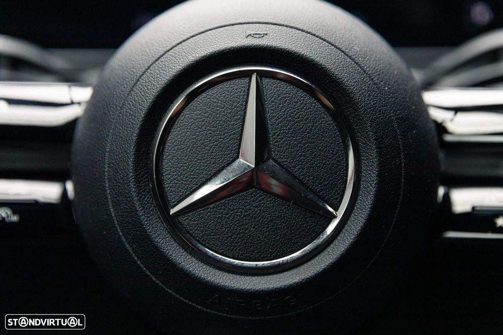 Mercedes-Benz C 300 e AMG Line - 27