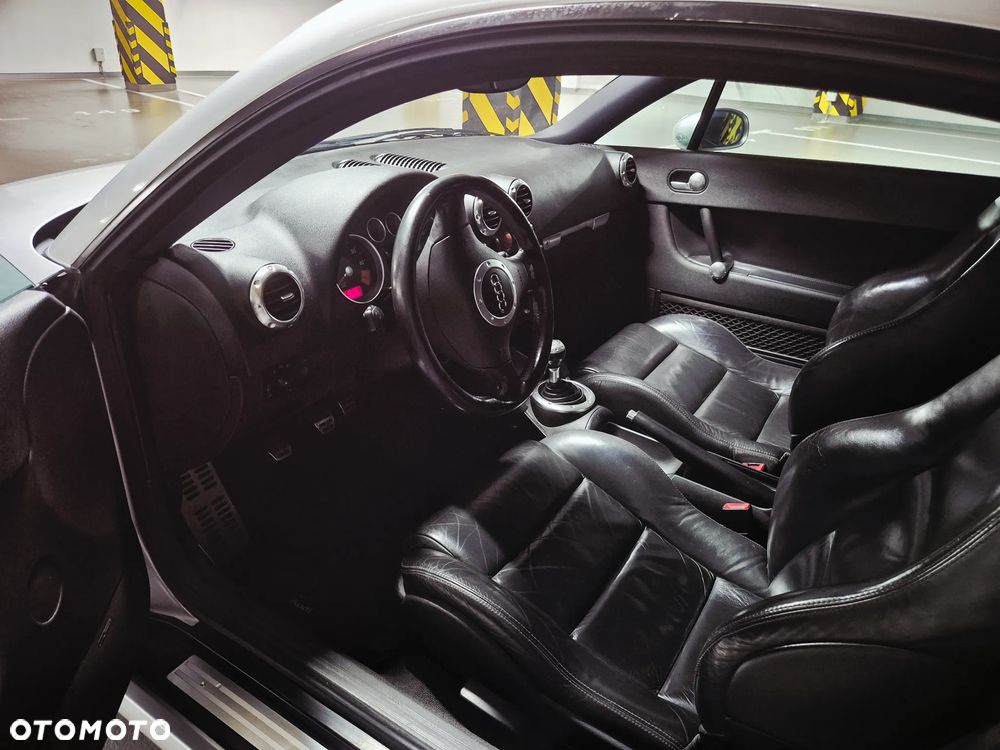 Audi TT Coupé 1.8 T - 8