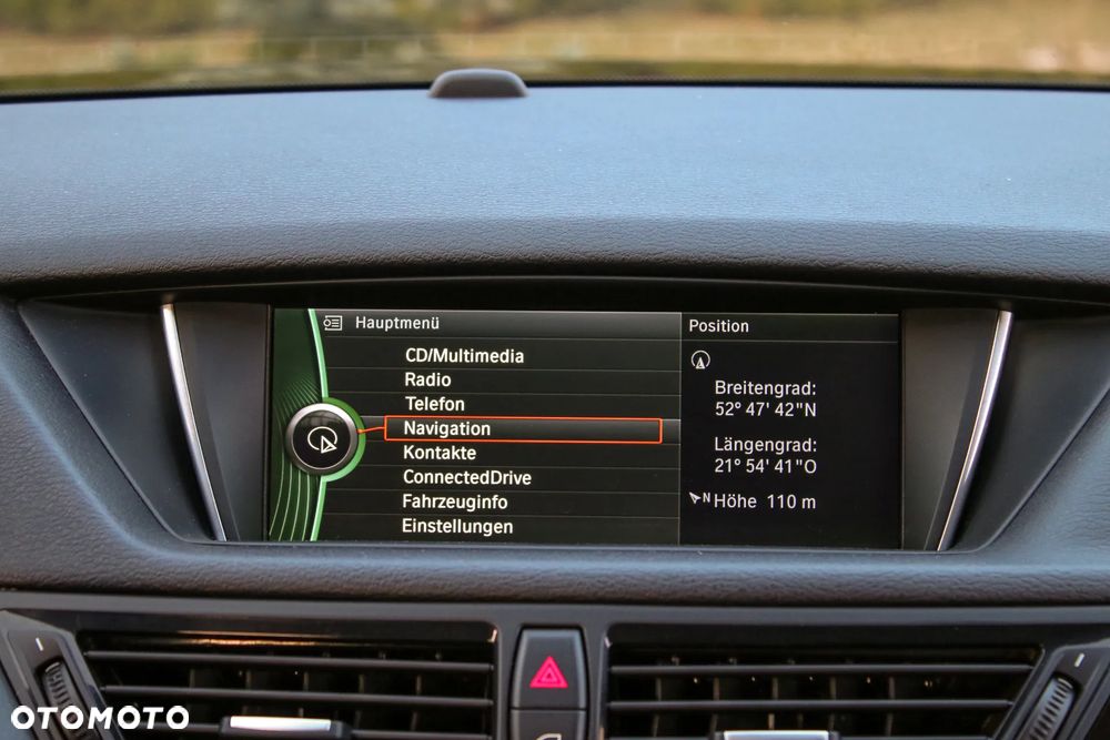 BMW X1 sDrive18d xLine - 24