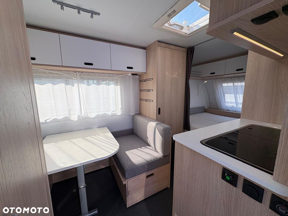 Adria Aviva 400 PS - 9