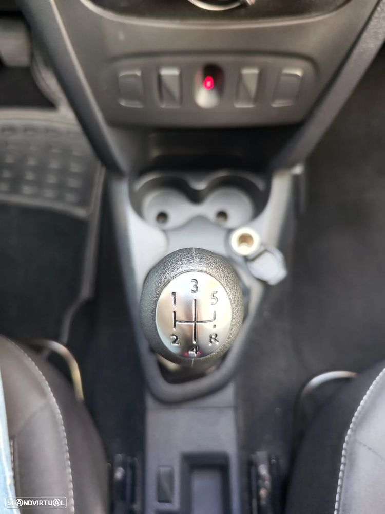 Dacia Logan MCV SCe 75 Access - 32