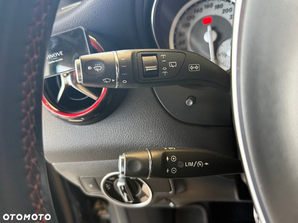 Mercedes-Benz CLA - 26