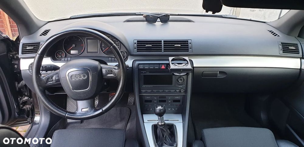 Audi A4 Avant 2.0 TDI - 9