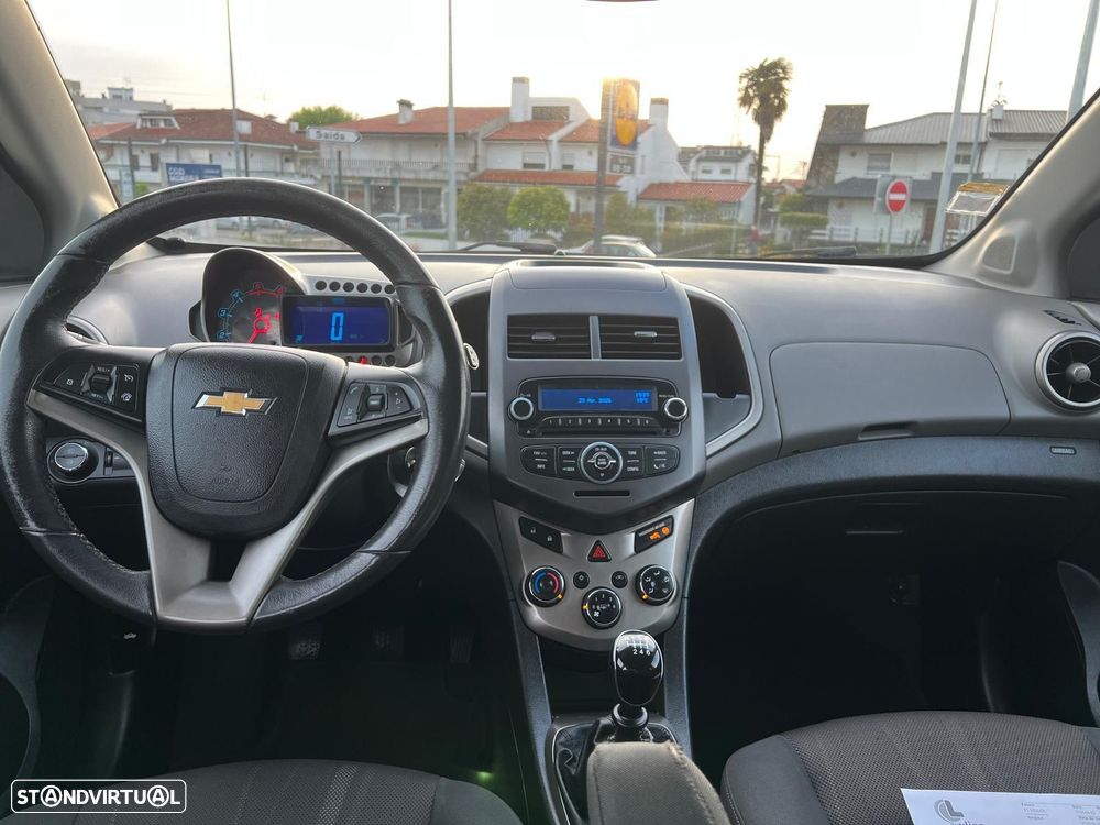 Chevrolet Aveo 1.3 VCDi LTZ - 8