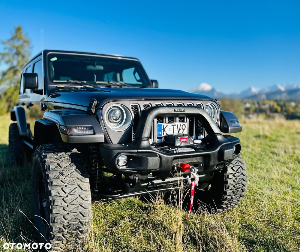 Jeep Wrangler - 2