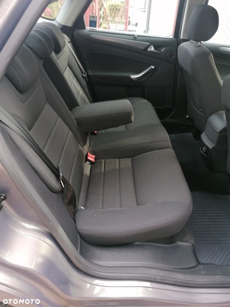 Ford Mondeo 1.6 T Titanium - 13