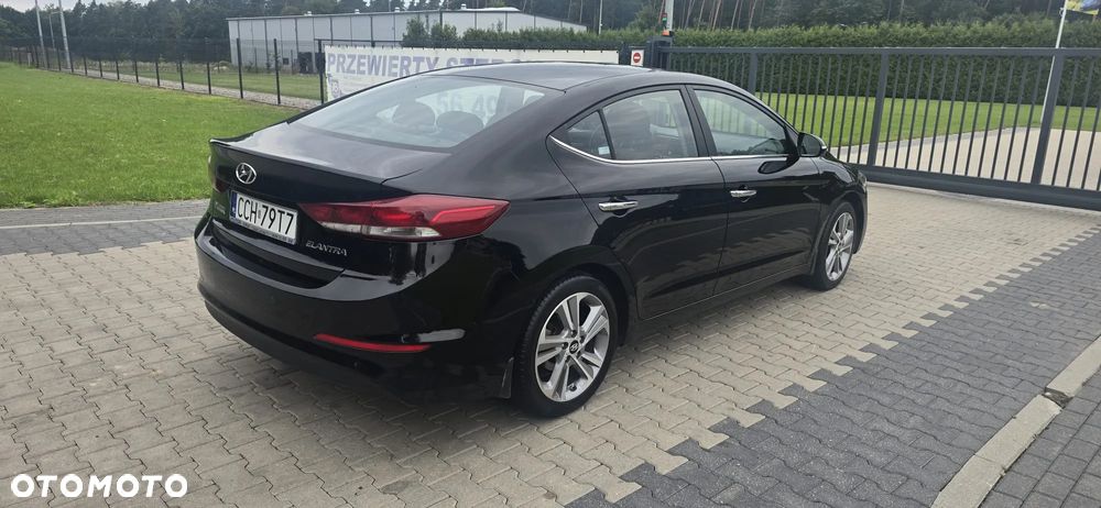 Hyundai Elantra 1.6 CRDi Comfort - 5