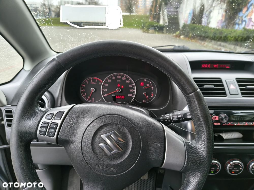 Suzuki SX4 - 14