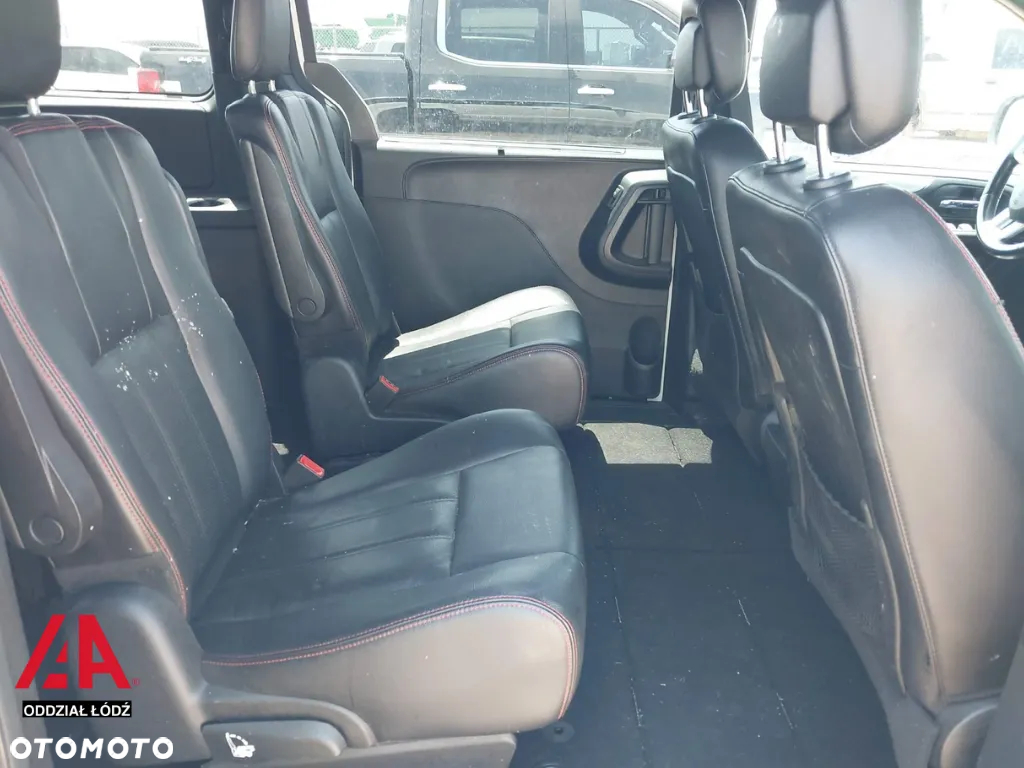 Dodge Grand Caravan 3.6 R/T - 9