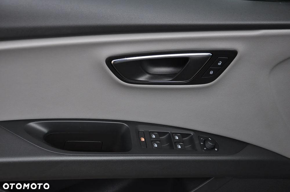 Seat Leon Sportstourer 1.6 TDI Start&Stop X-Perience - 13