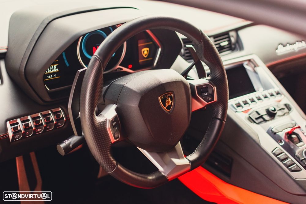 Lamborghini Aventador 6.5 V12 LP700-4 - 20