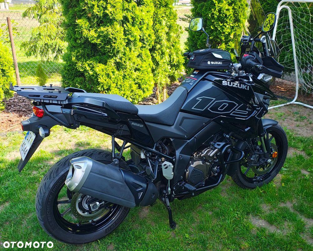 Suzuki V-STROM - 4
