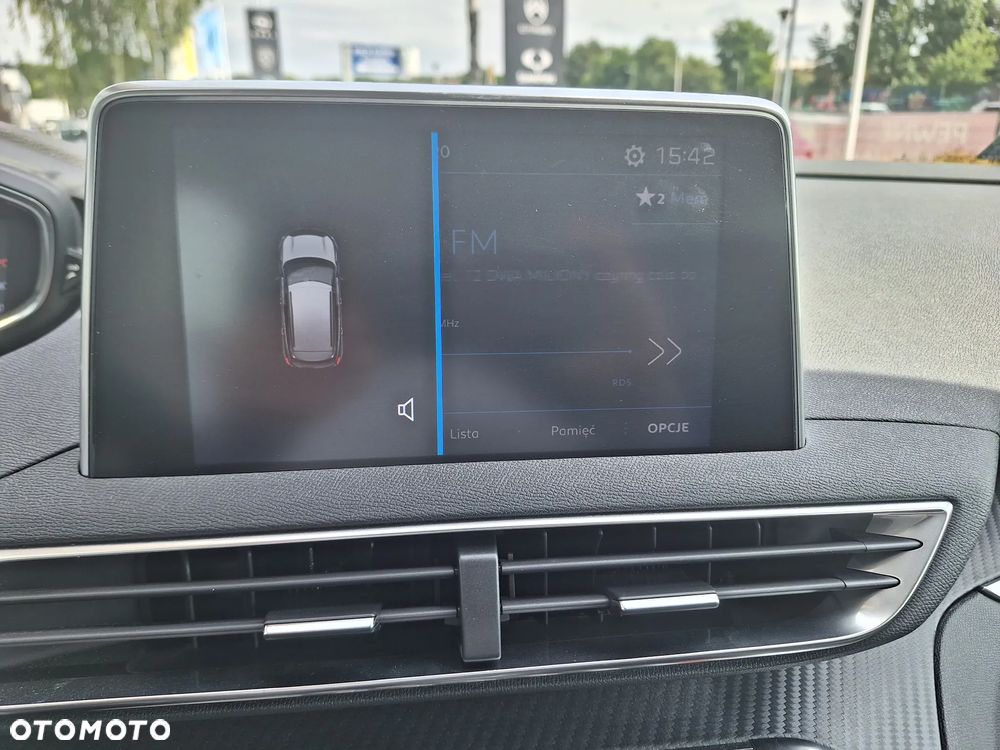 Peugeot 3008 1.2 PureTech GPF Active S&S EAT8 - 19