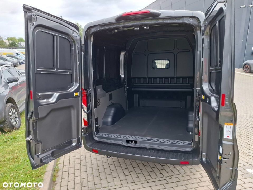 Ford Transit - 4
