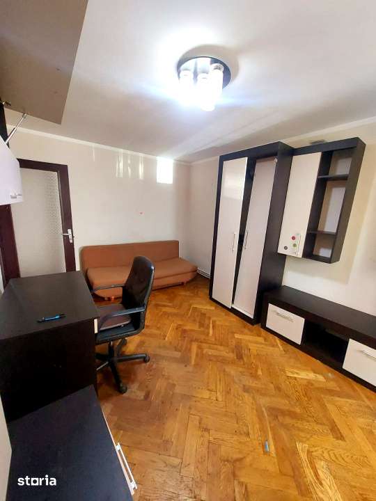 Apartament 4 camere, etaj 1, Manastur, Tasnad - Imagine principală: 3/10