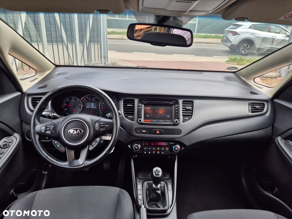 Kia Carens 1.7 CRDi 141 UEFA EURO 2016 - 6