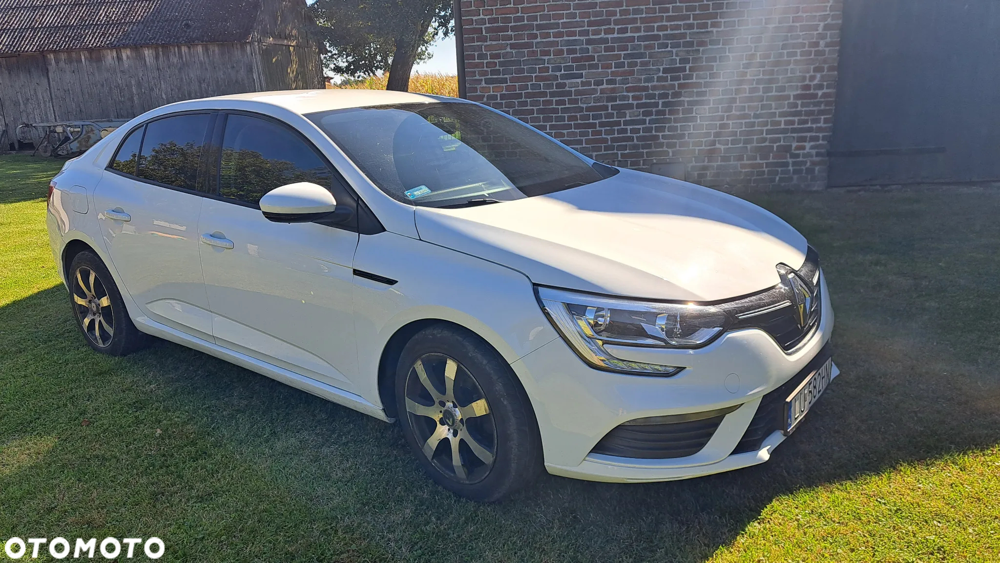 Renault Megane 1.6 SCe Life - 6