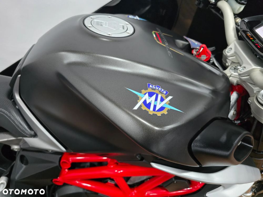 MV AGUSTA Brutale - 19