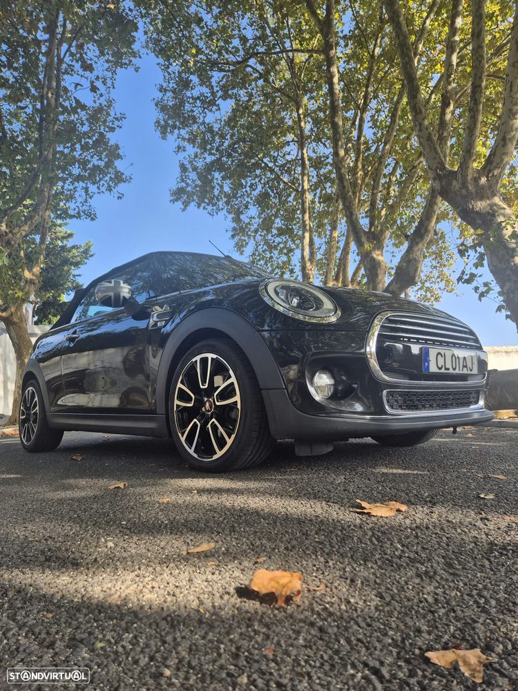 MINI Cabrio Cooper Auto. Essential - 38