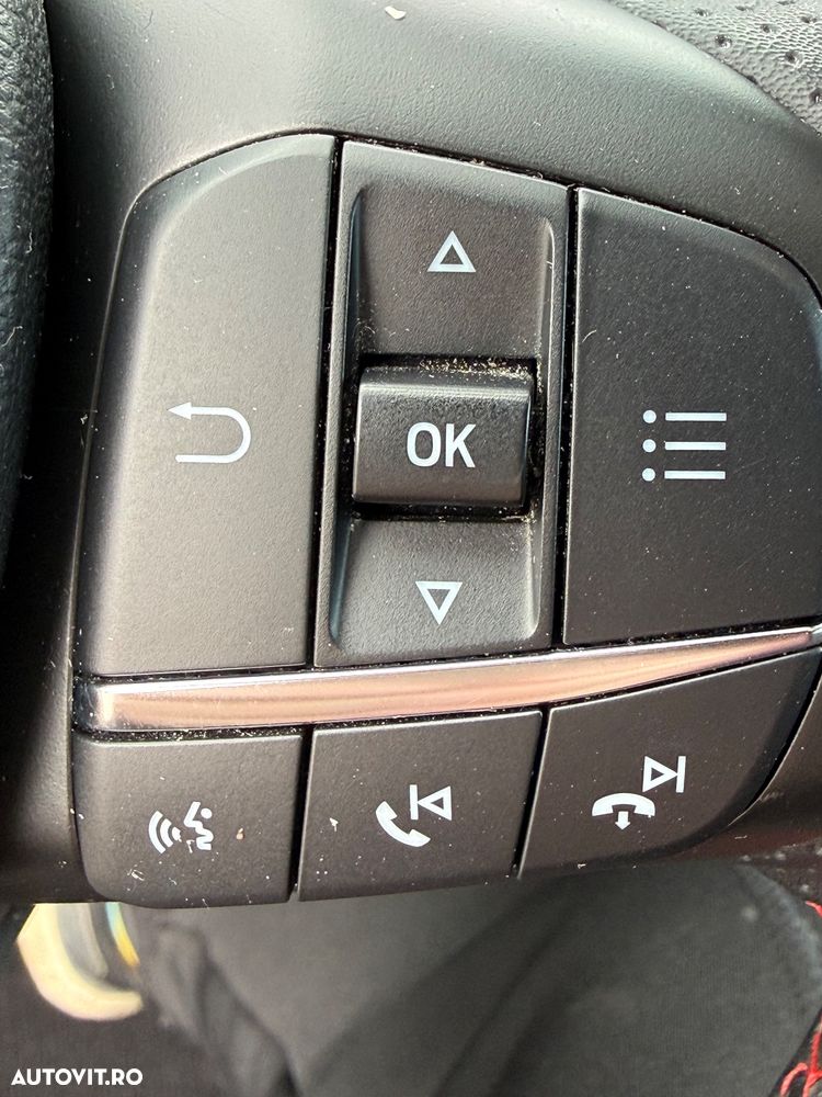 Ford Focus 1.0 EcoBoost Hybrid ST-LINE STYLE - 31