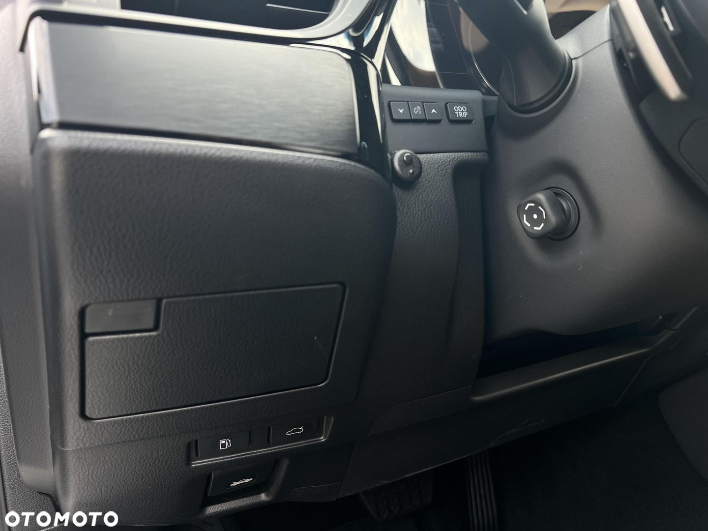 Lexus ES - 12