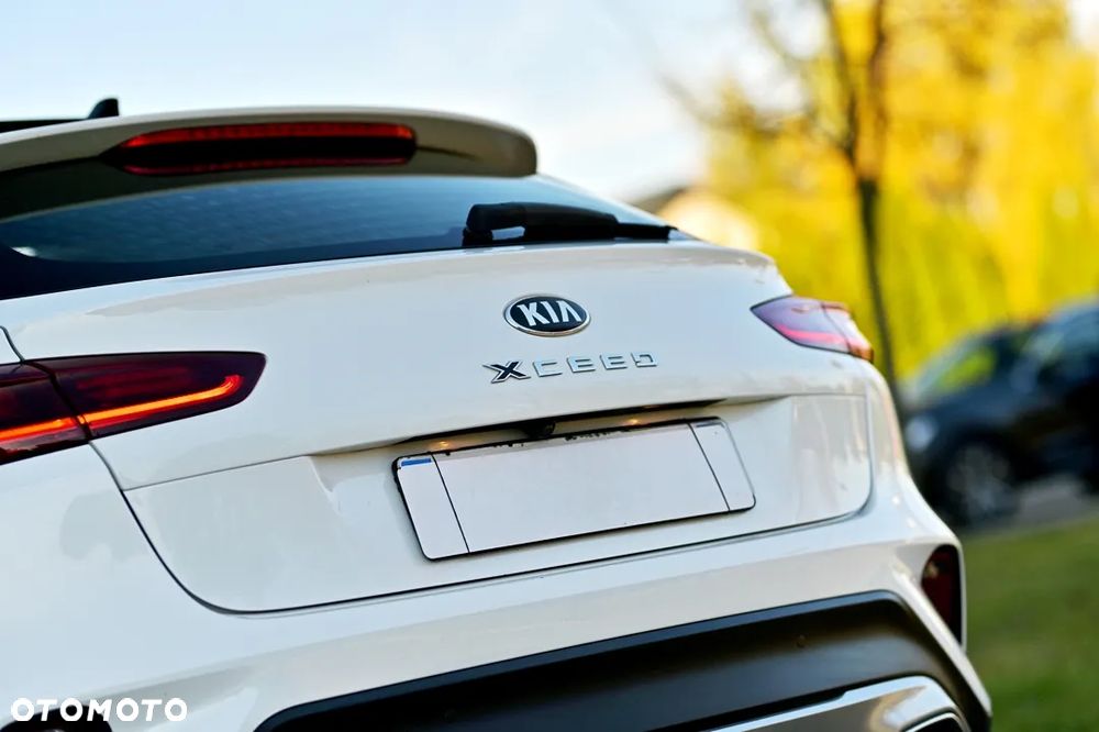 Kia XCeed 1.6 CRDi (48V Mild-Hybrid) DCT7 PLATINUM - 11