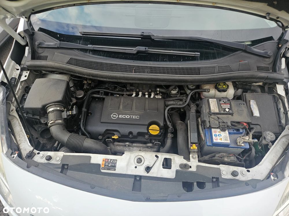 Opel Meriva 1.4 T Cosmo - 11