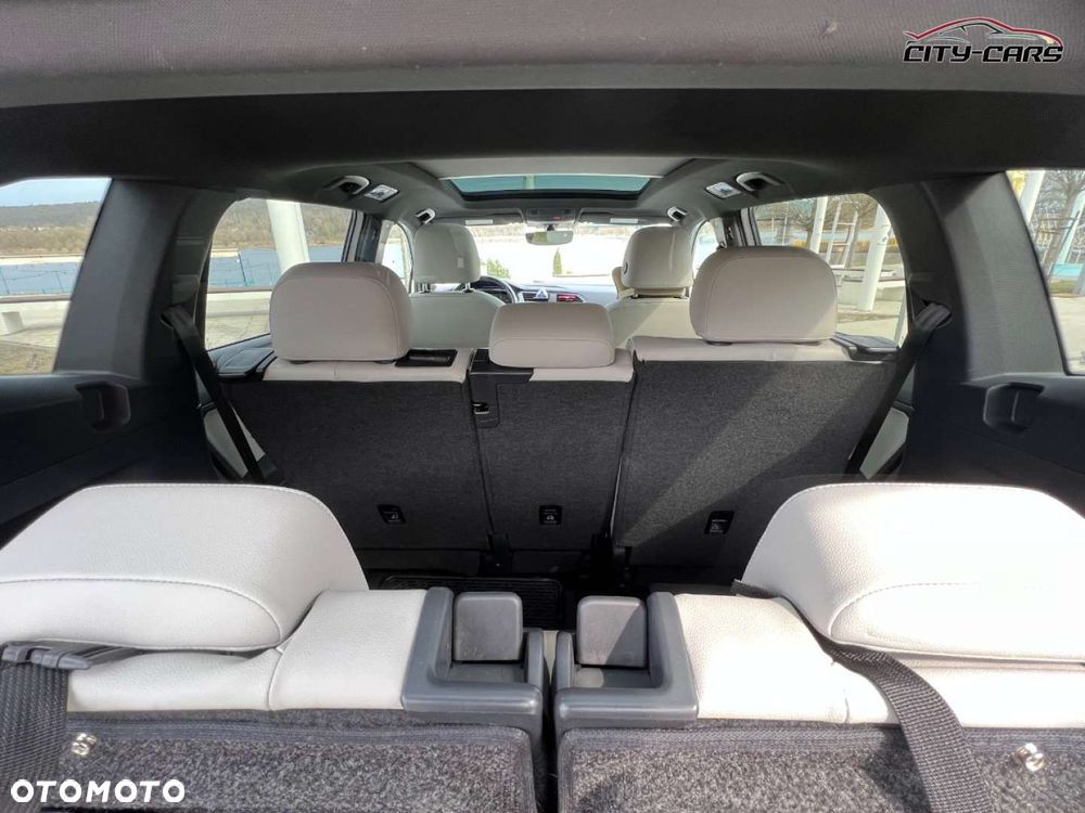 Volkswagen Tiguan - 30