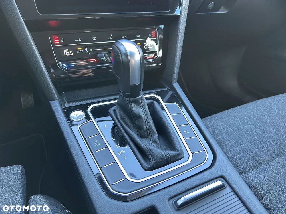 Volkswagen Passat Variant 1.5 TSI EVO Business DSG - 26