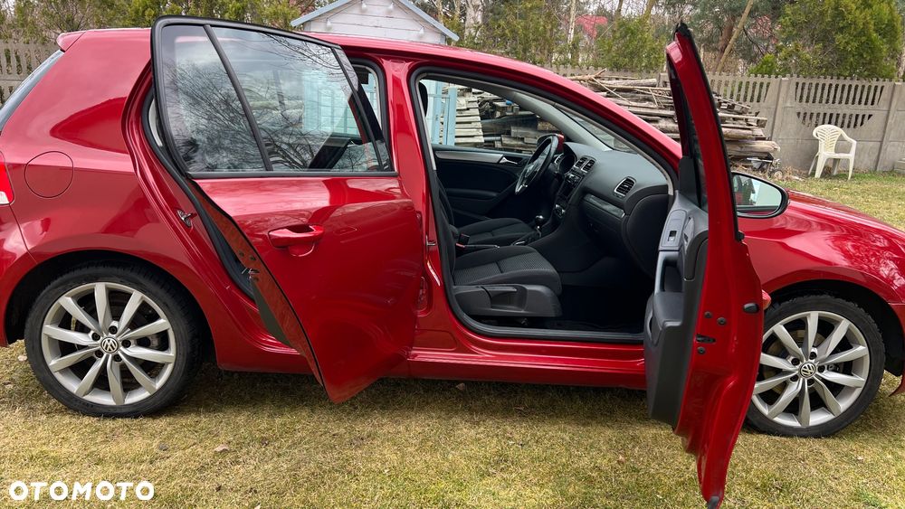 Volkswagen Golf 1.6 TDI DPF BlueMotion - 18