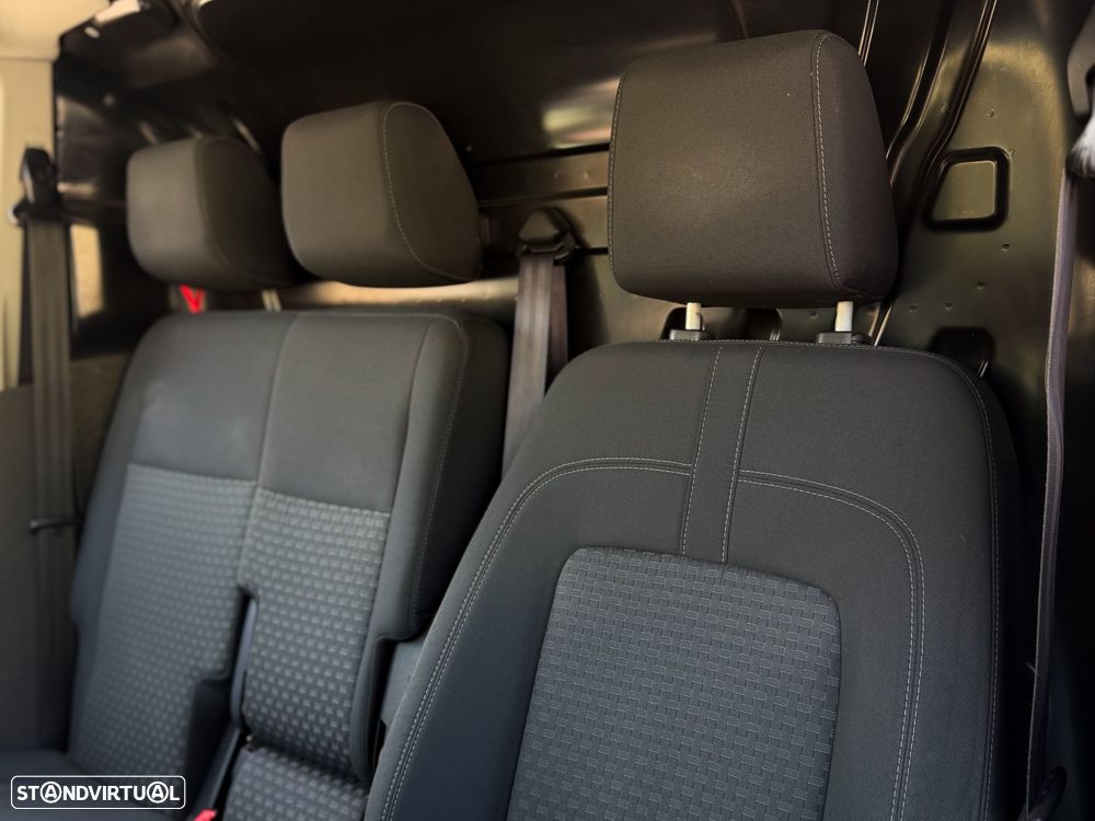 Ford Transit Connect - 9
