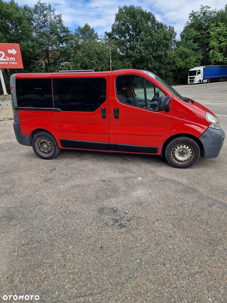 Nissan Primaster - 3