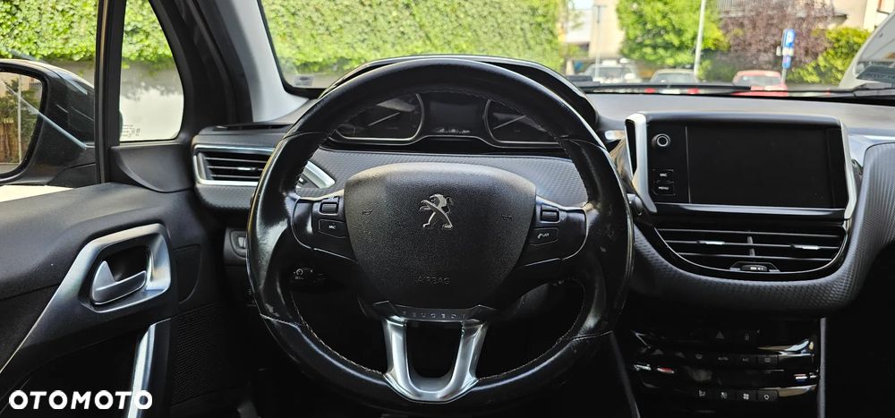 Peugeot 2008 PureTech 110 Stop&Start Allure - 23