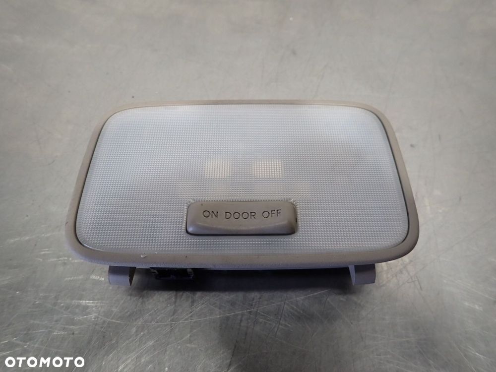 LAMPKA OŚWIETLENIA KABINY HYUNDAI I10 II 92850-1Y100 - 1