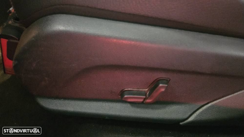 Mercedes-Benz C 180 d Avantgarde - 18