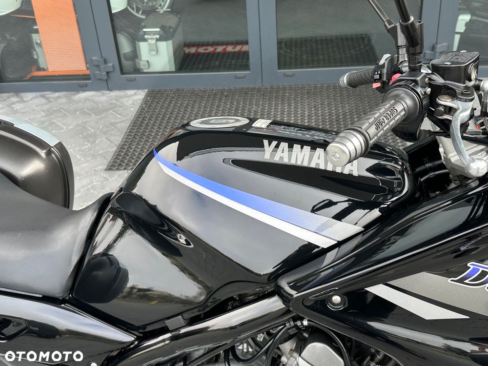 Yamaha XJ - 16