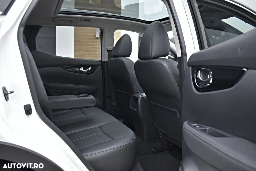 Nissan Qashqai 1.6 DCI TEKNA - 12