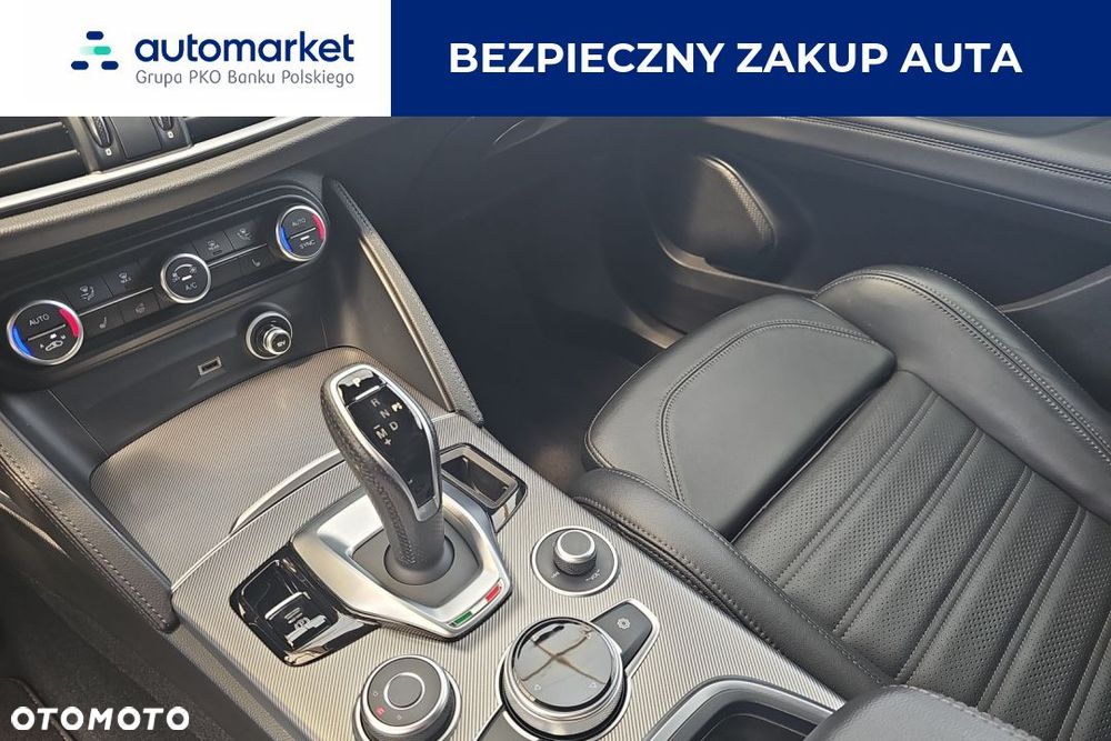 Alfa Romeo Stelvio 2.0 Turbo Sprint Q4 - 14