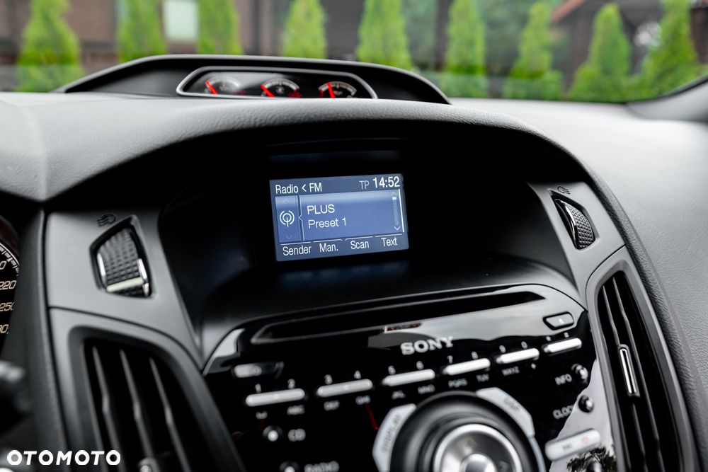 Ford Focus 2.0 EcoBoost ST - 32