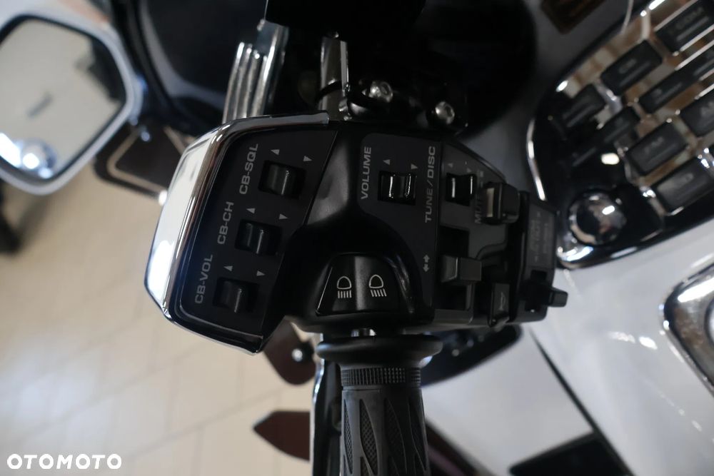 Honda GL - 27