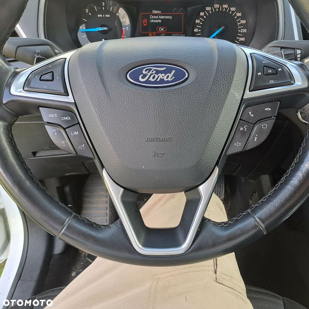 Ford S-Max ver-2-0-tdci-dpf-titanium - 11