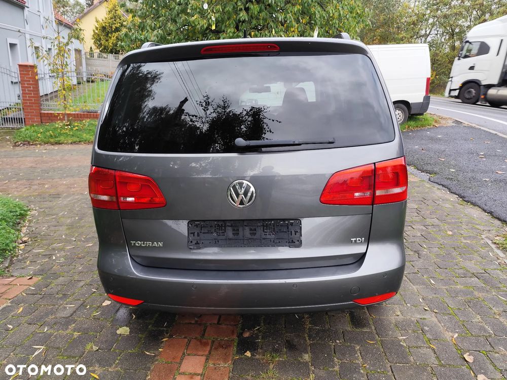 Volkswagen Touran 1.6 TDI DPF BlueMotion Technology Comfortline - 6