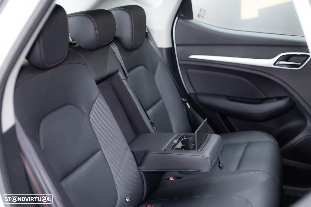 MG ZS EV 72.6 kWh Luxury OBC 11 kW - 20