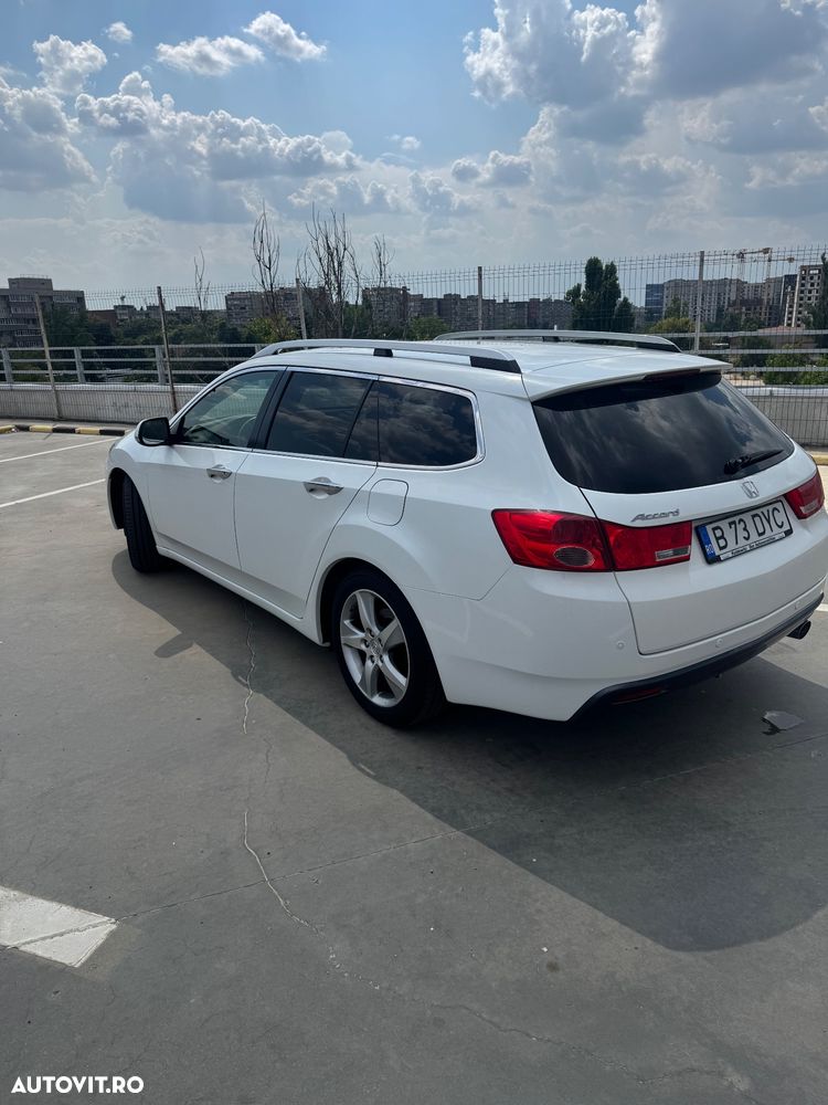 Honda Accord 2.0 Comfort - 2