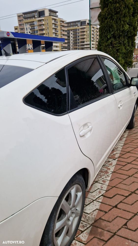 Toyota Prius - 10